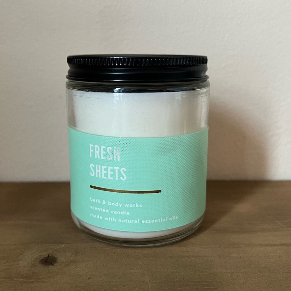 BBW Fresh Sheets Single Wick Candle